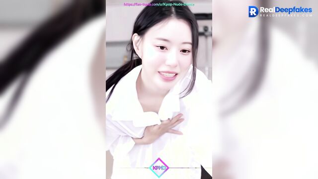 Sexy dancing on webcam - Sakura (사쿠라 르세라핌) solo ai scenes