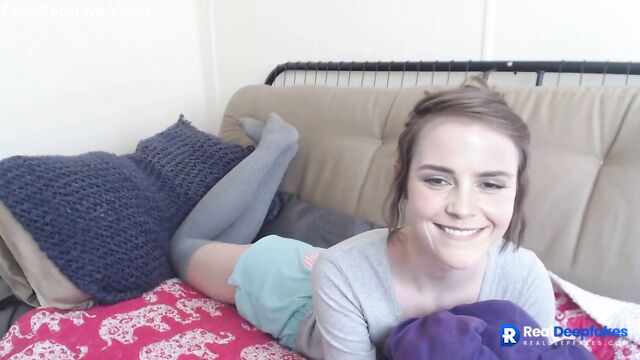 Good girl Emma Watson playing with herself alone (solo sex scene)