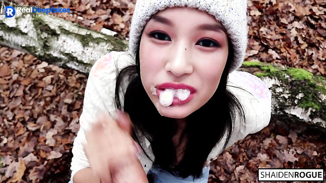 Awesome blowjob in autumn park - Mina...