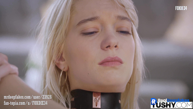 Perv milf prepares Léa Seydoux's ass ...