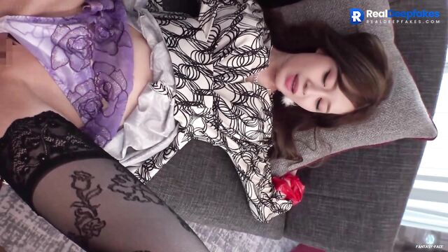 T-ARA 티아라 K-pop girl Jiyeon (지연포르노) in sexy lingerie enjoys creampie
