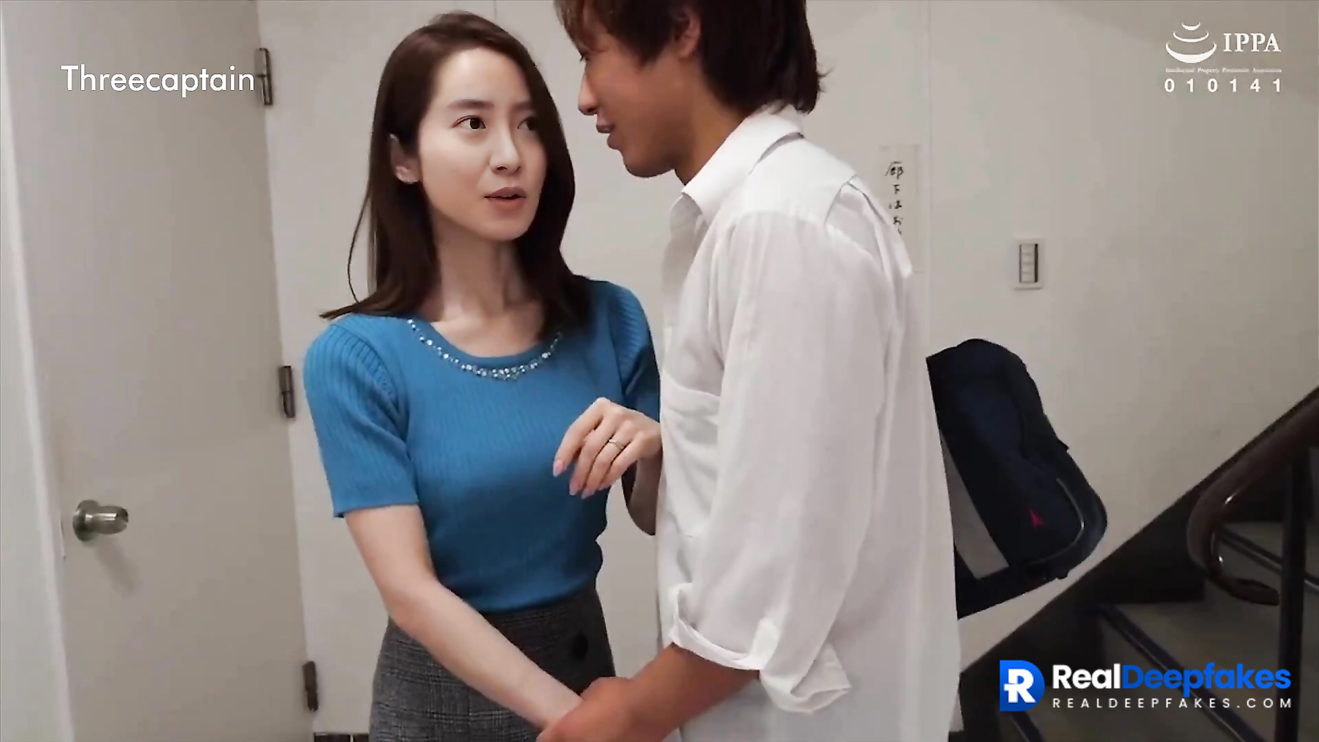 Hot teen Song Ji-hyo (송지효사까시) blowing cock at the staircase -  RealDeepfakes.com