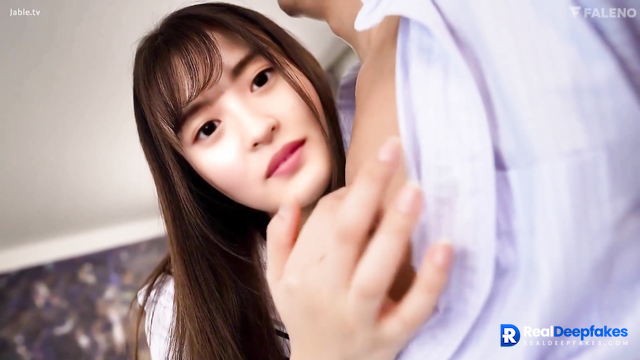 Japanese schoolgirl Endo Sakura (遠藤 さ...
