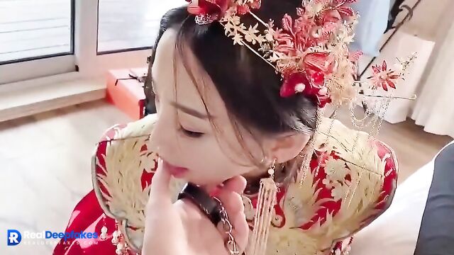 Cute Yang Mi sex scenes in authentic suit - 杨幂 性爱场面