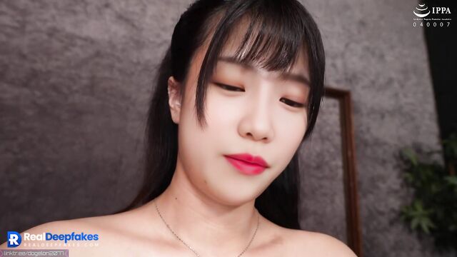 Sex games with hot natural tits - Yuri, IZ*ONE real fake (조유리 스마트한 얼굴 변화)