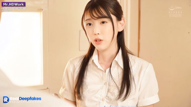Shy teen IU (아이유) have work to do in the office 가짜 포르노