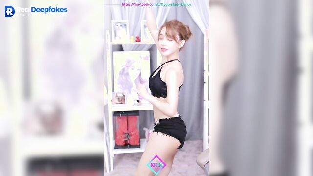 Funny dance in underwear - Karina Aespa real fake (카리나 연예인 섹스)