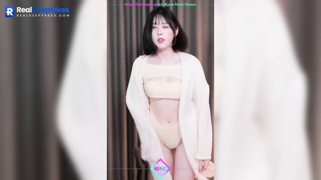 IU hot adult video - girl dancing for fun (아이유 가짜 연예인 포르노)