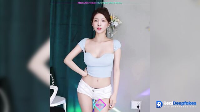 Rich bitch danced for a good money - Taeyeon face swap (태연 소녀시대)