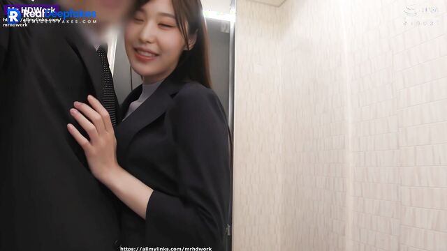 Sudden blowjob in the office toilet - Wonyoung IVE real fake (장원영 딥페이크)
